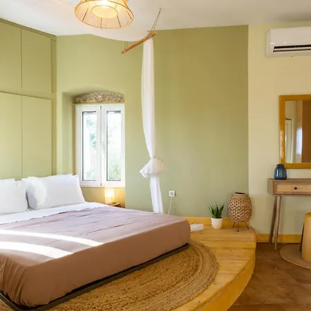 Nonna's Eftihia On The Hill Apartamento