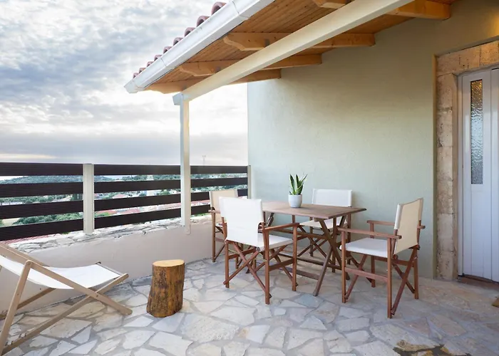 Nonna's Eftihia On The Hill